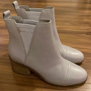 TOMS Gray Boots Size 9.5